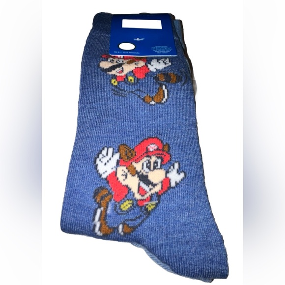 Super Mario Bros 3 Crew Socks 2 Pair Men 6.5-12 Blue Gray Red w Raccoon NES 8Bit - Picture 10 of 11